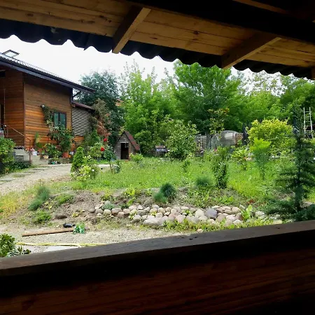 Holiday home Гостевой Домик Райский Сад *